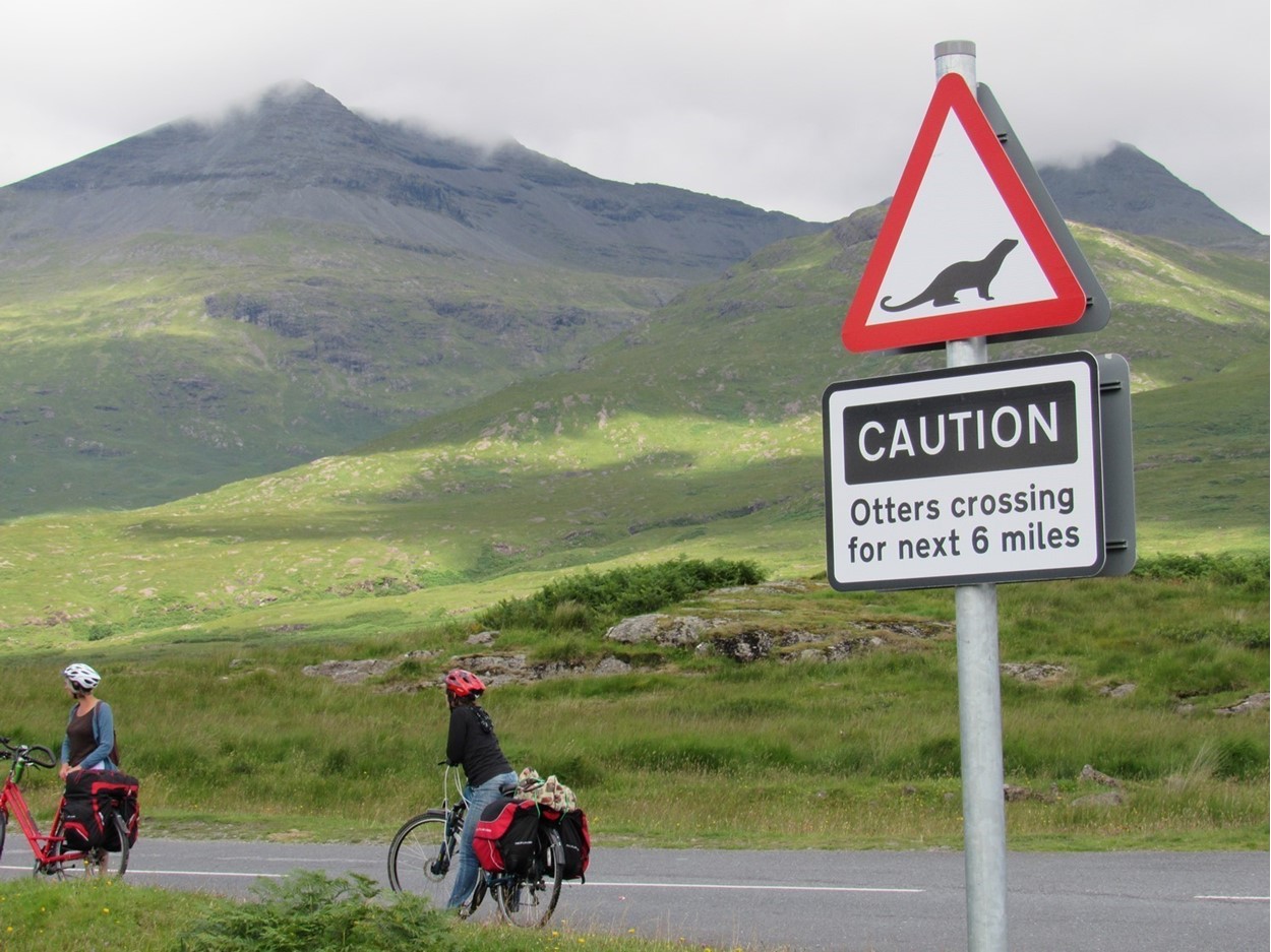 Mull & Cyclists.JPG